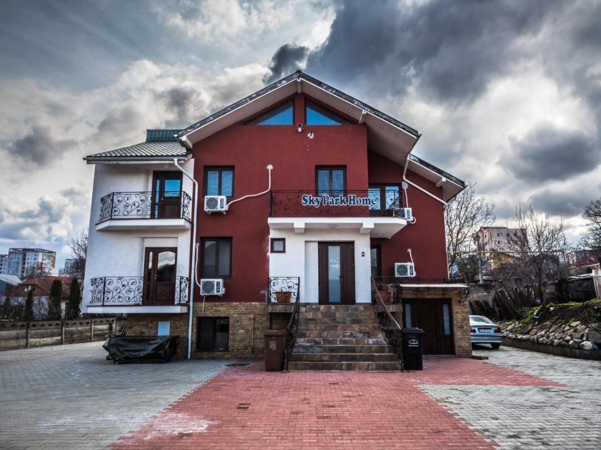 Sky Park Home Iasi Extérieur photo